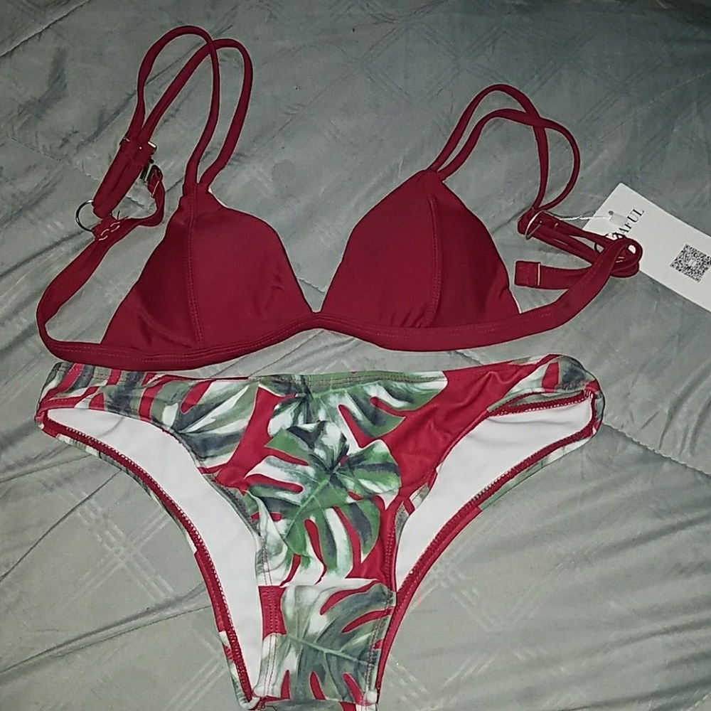 Women's bathing suit